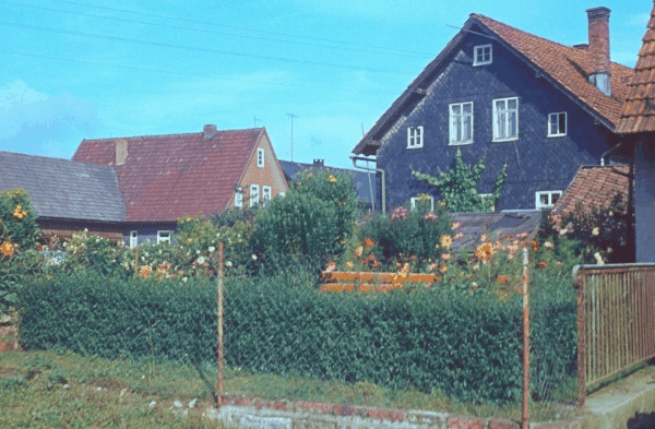 Am Brunnenhuschen GIF