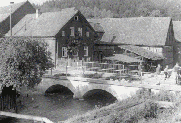 Brckenbau Eisfelder Strasse - GIF