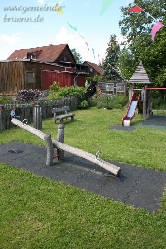 Einweihung des neuen Spielplatzes Br�nn 15.06.2024
