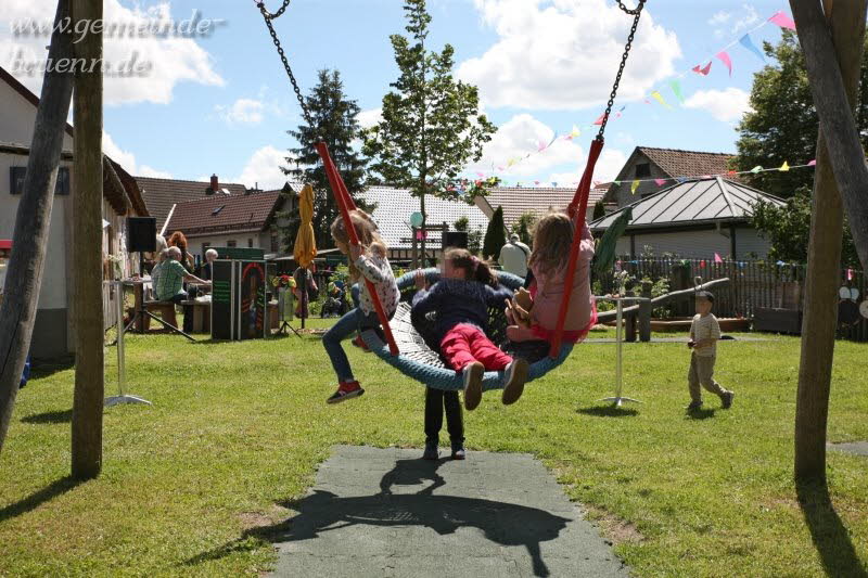 Einweihung des neuen Spielplatzes Br�nn 15.06.2024
