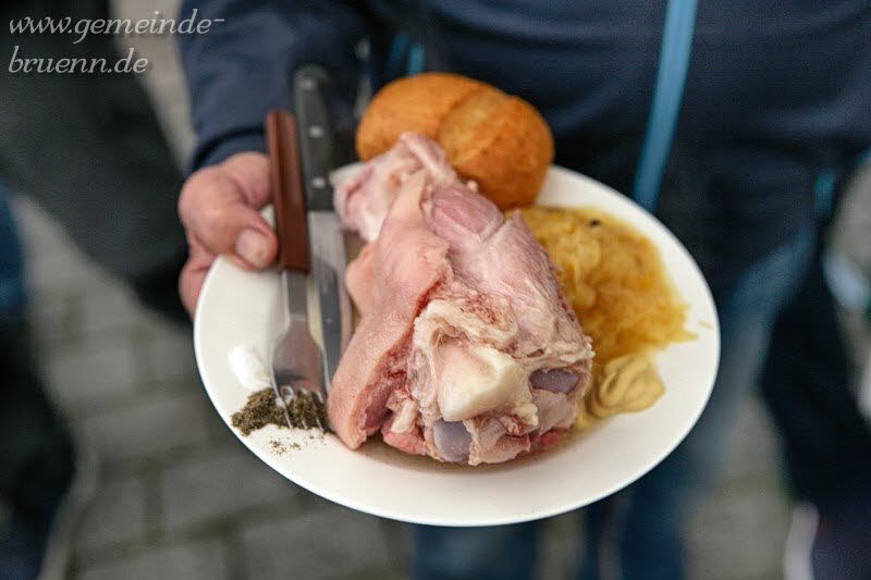 Eisbeinessen auf der gr�nen Wiese 13.09.2024