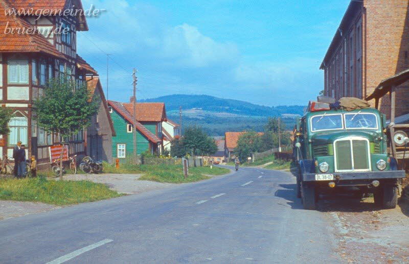 Die Eisfelder Strasse