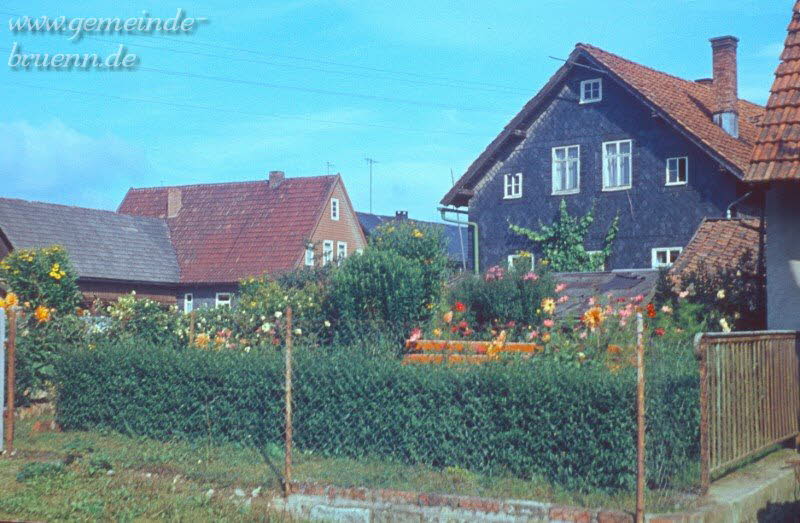 Am Brunnenhuschen
