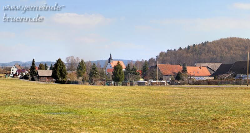 Hinterm Dorf 03