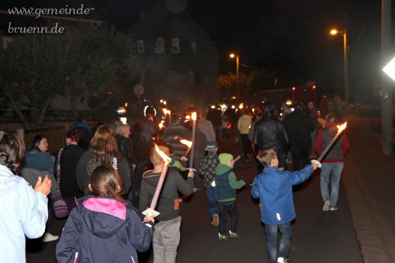 Mrchenvorfhrung, Fackelzug