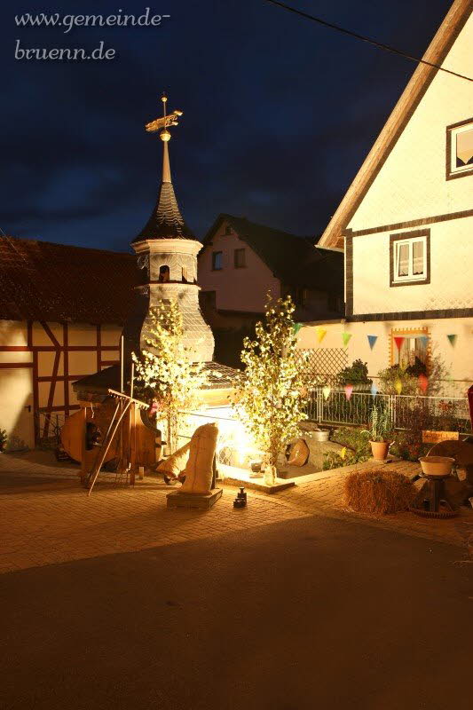 Gottesdienst, Frhschoppen, Feuerwehrbung, Feuerwerk