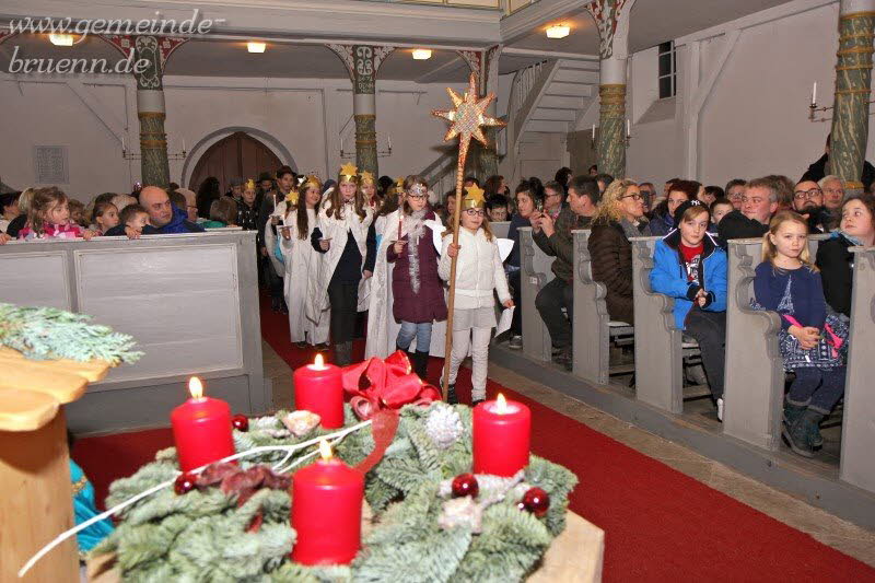 Krippenspiel in der Brnner Kirche 24.12.2017