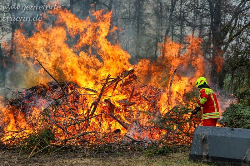 Osterfeuer Br�nn 14.04.2022