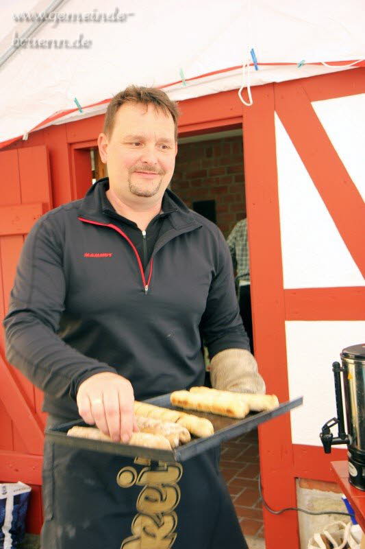 Fr�hlingsfest auf dem Dorfplatz 01.05.2016