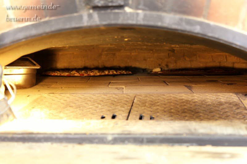 Fr�hlingsfest auf dem Dorfplatz 01.05.2016