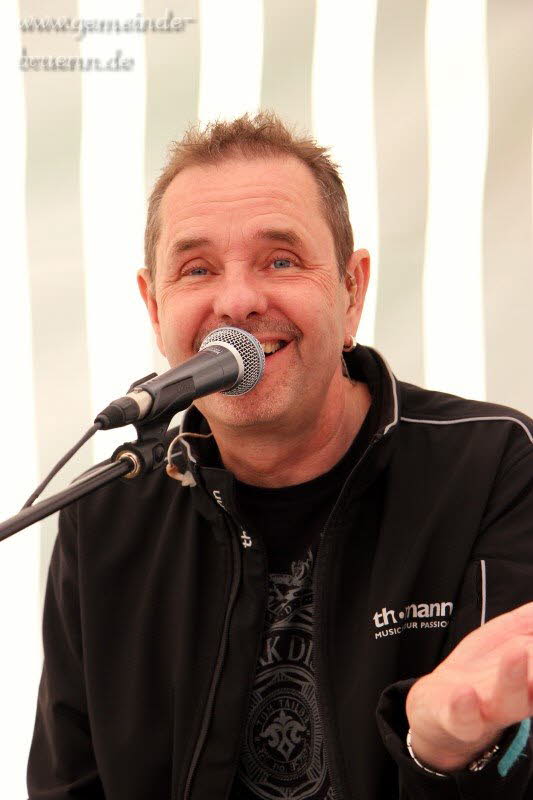 Fr�hlingsfest auf dem Dorfplatz 01.05.2016