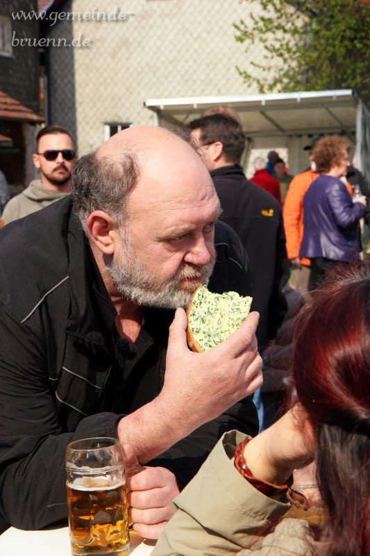 Fr�hlingsfest auf dem Dorfplatz 01.05.2016